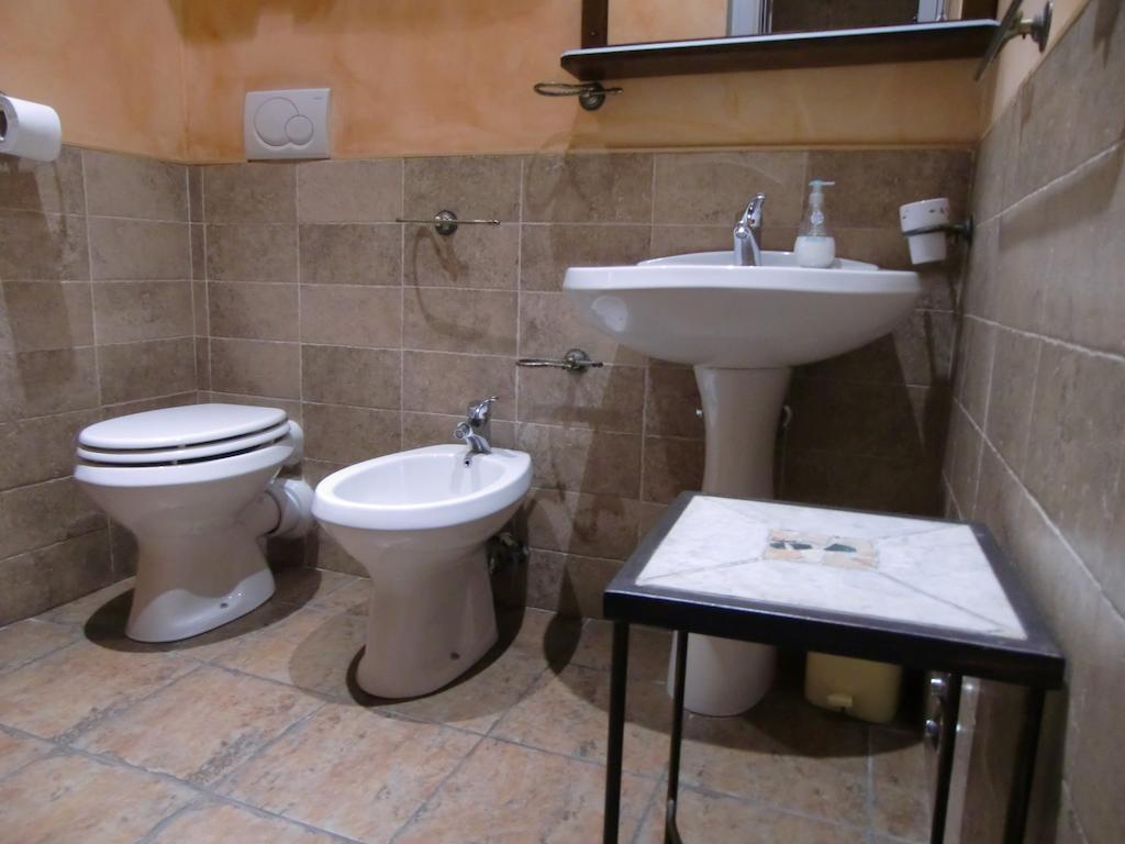 Momi Bed And Breakfast Rome Bilik gambar